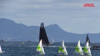 America’s Cup 2027, il lungomare di Napoli preso d’assalto per la prima giornata di regate