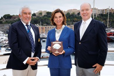 Nautica: a Monaco il Principe Alberto II scopre il nuovo M/Y Dagger, certificato SEA Index