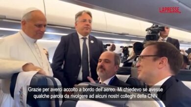 Papa a giornalista Cnn a Parigi: "Felice che qui siate tutti benvenuti"