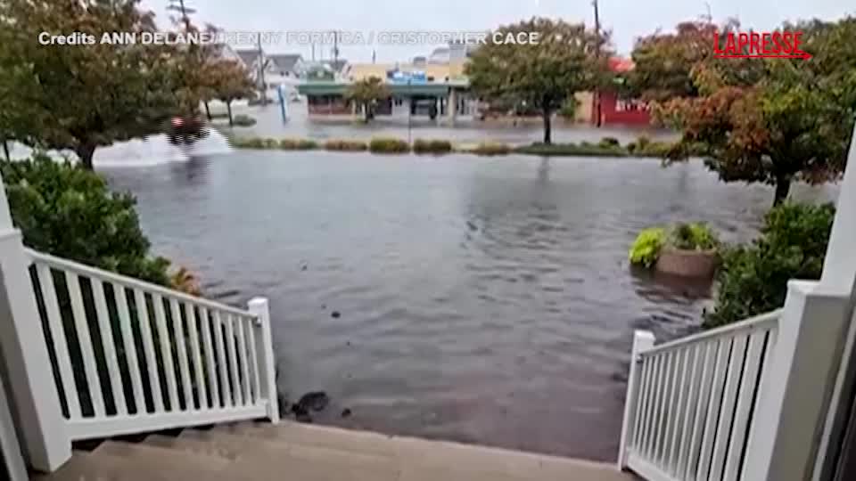 usa forte tempesta nel new jersey strade allagate e abitazioni invase dall acqua da Lapresse.it usa forte tempesta nel new jersey strade allagate e abitazioni invase dall acqua