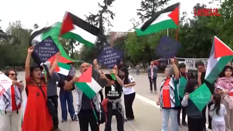 Cile, a Santiago "Mille aquiloni per la Palestina": decine di persone solidali con Gaza