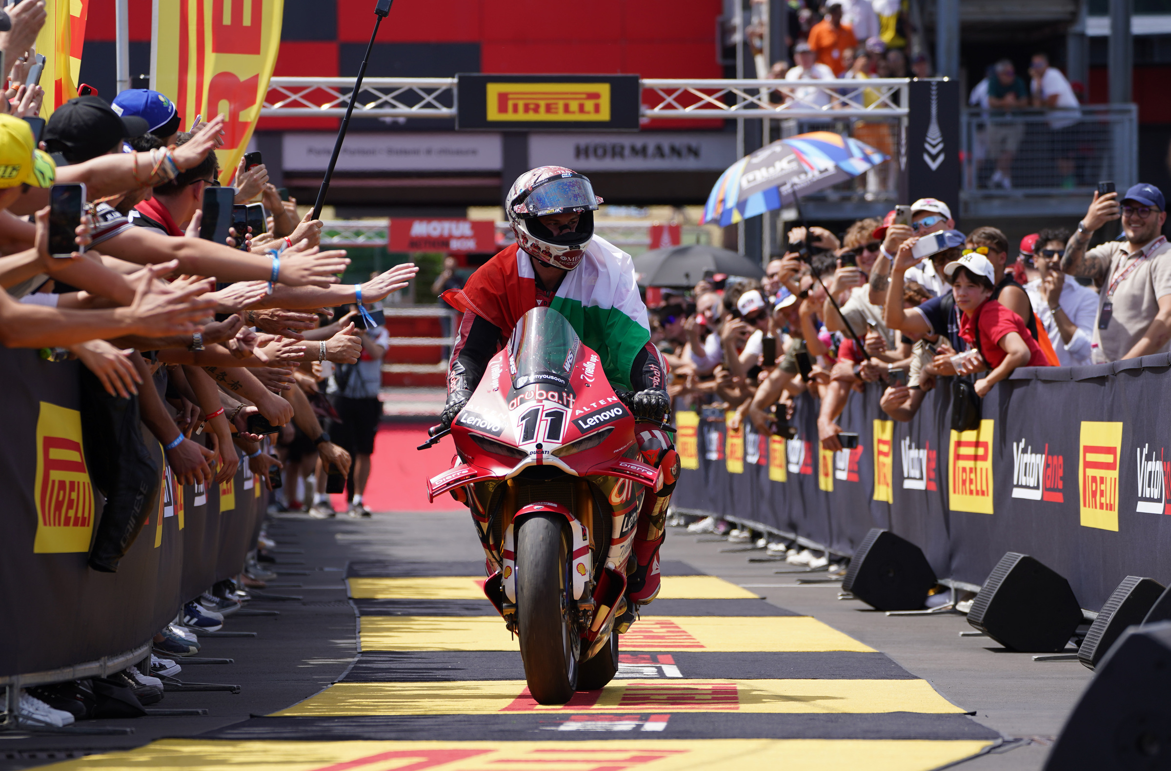 Superbike 2026, Bulega campione del mondo: titolo conquistato a Cremona Superbike 2026, Bulega campione del mondo: titolo conquistato a Cremona