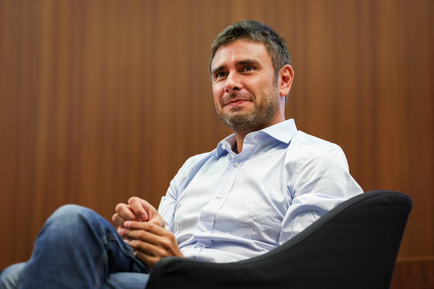 Alessandro Di Battista dopo la fake news sulla sua morte: “Speriamo bene” Alessandro Di Battista dopo la fake news sulla sua morte: “Speriamo bene”