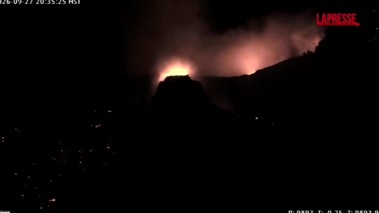 hawaii la lava fuoriesce dal cratere del kilauea le immagini spettacolari da Lapresse.it hawaii la lava fuoriesce dal cratere del kilauea le immagini spettacolari