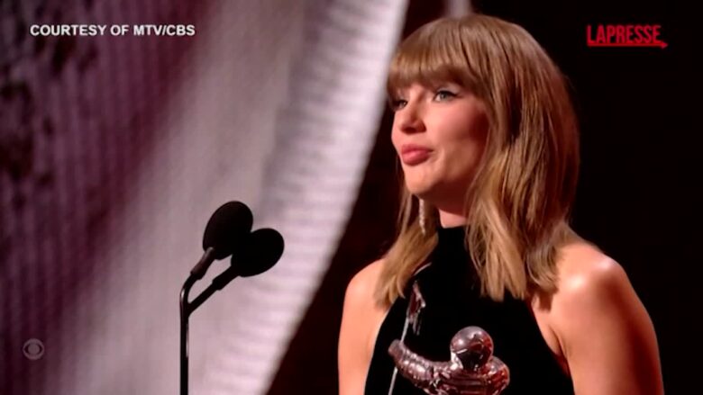 Mtv Video Music Awards 2026, Taylor Swift la più premiata nella storia: la dedica a Dolly Parton