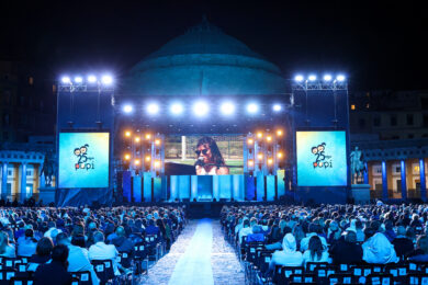 Panoramica durante l’evento ‘Una Serata di Stelle per Pupi’ (Fondazione P.U.P.I. Ente Filantropico del Terzo Settore di Javier Zanetti e Paula de la Fuente) in Piazza del Plebiscito a Napoli, Italia - 26 settembre 2026 (Photo by Alessandro Garofalo/LaPresse)