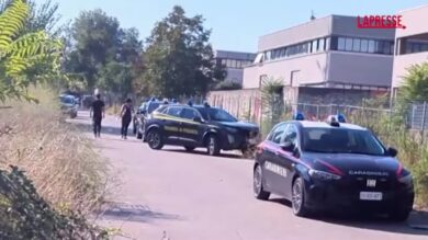Roma, sgomberata la centrale del crack a via Tallone: le immagini