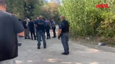 Roma, uomo trovato morto in un parco: forze dell’ordine sul posto