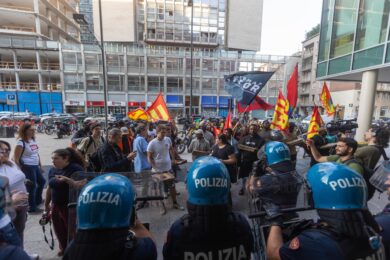 Milano, la protesta dei rider contro Glovo