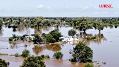 Messico, devastanti alluvioni per l'uragano Polo