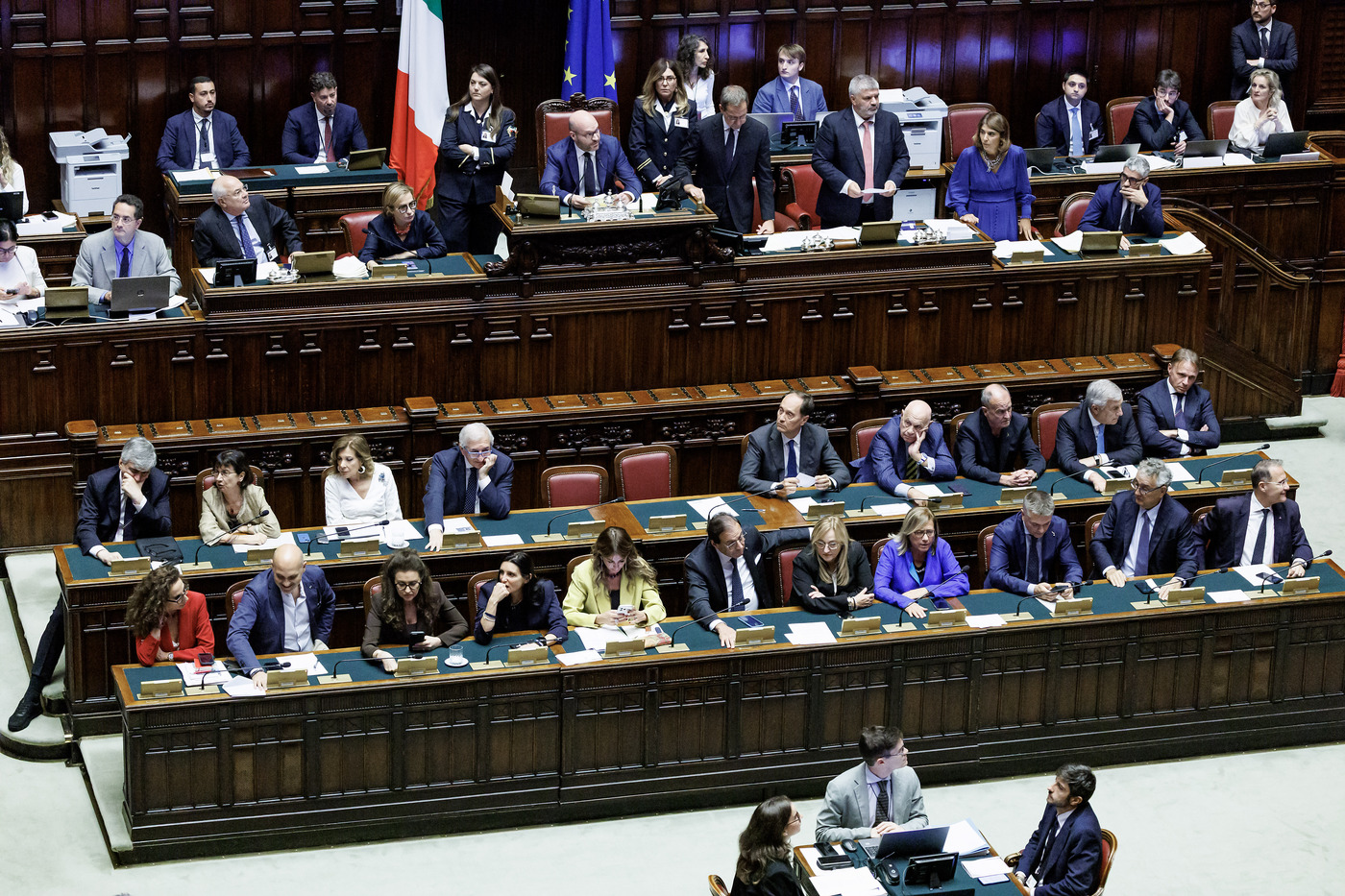 legge elettorale il governo pone la fiducia alla camera opposizioni schiaffo al parlamento da Lapresse.it legge elettorale il governo pone la fiducia alla camera opposizioni schiaffo al parlamento