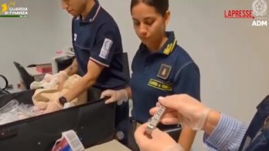 Linate, sequestrati 15 orologi di lusso e 325 carte da collezione