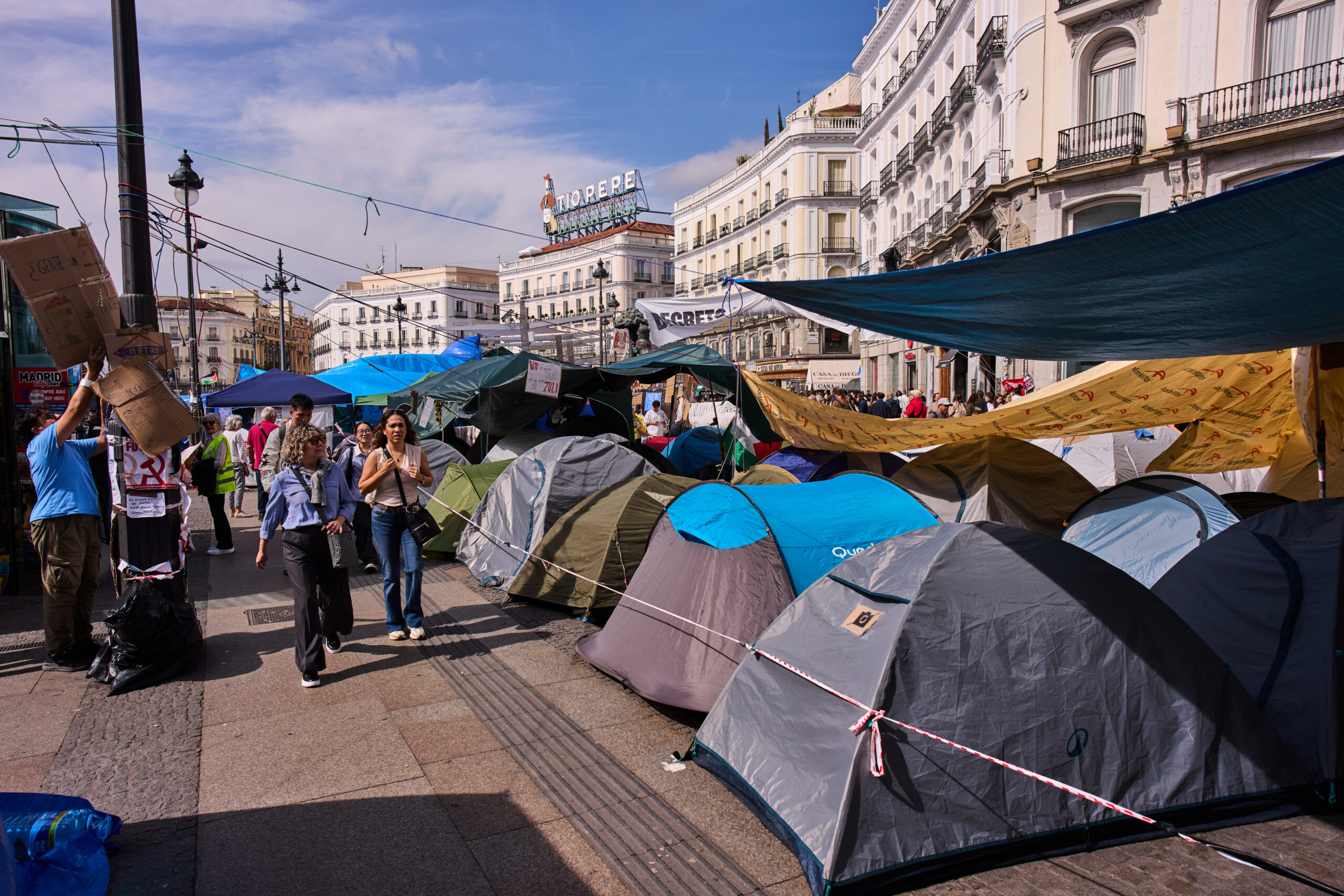 Spagna, la protesta per il diritto alla casa a Puerta del Sol