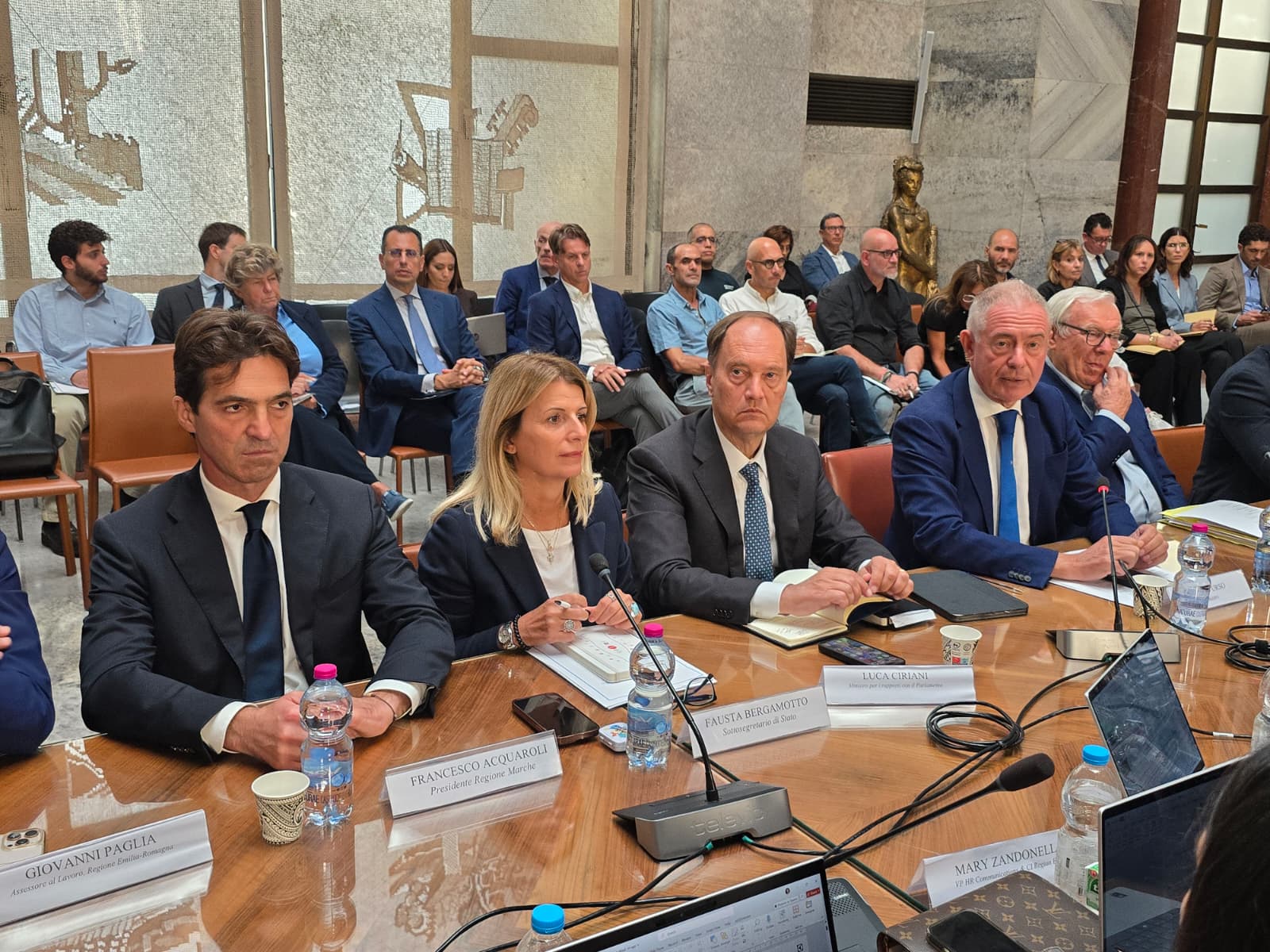 electrolux anche la regione marche al tavolo convocato a roma da Lapresse.it electrolux anche la regione marche al tavolo convocato a roma