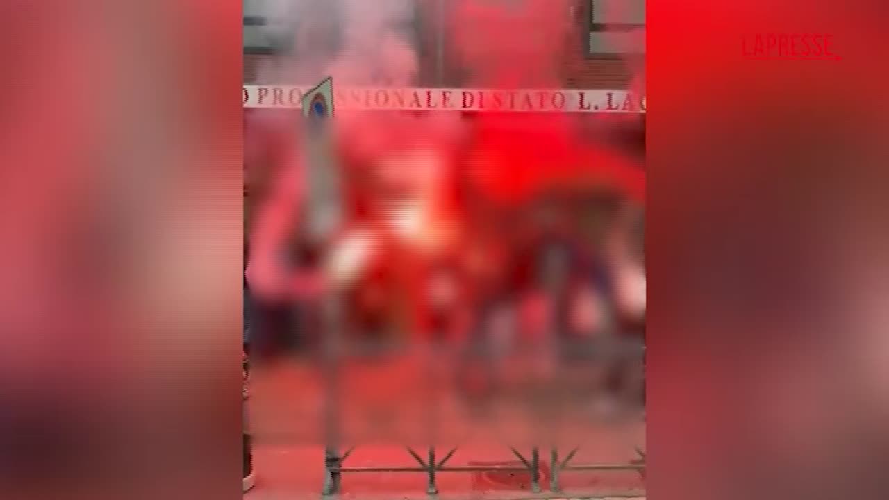 torino gli studenti occupano l8217istituto lagrange da Lapresse.it torino gli studenti occupano l8217istituto lagrange