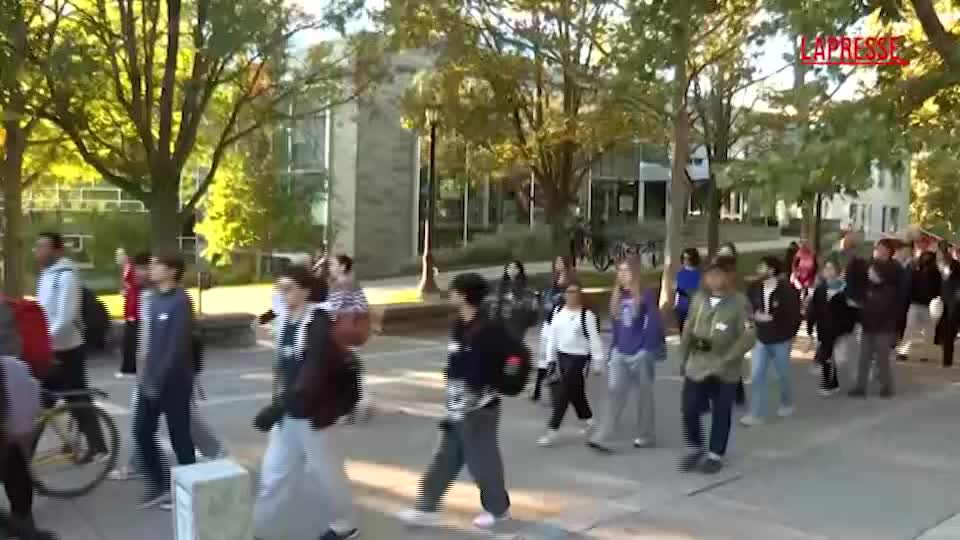 Usa, proteste alla Cornell University in risposta a presunto stupro studentessa