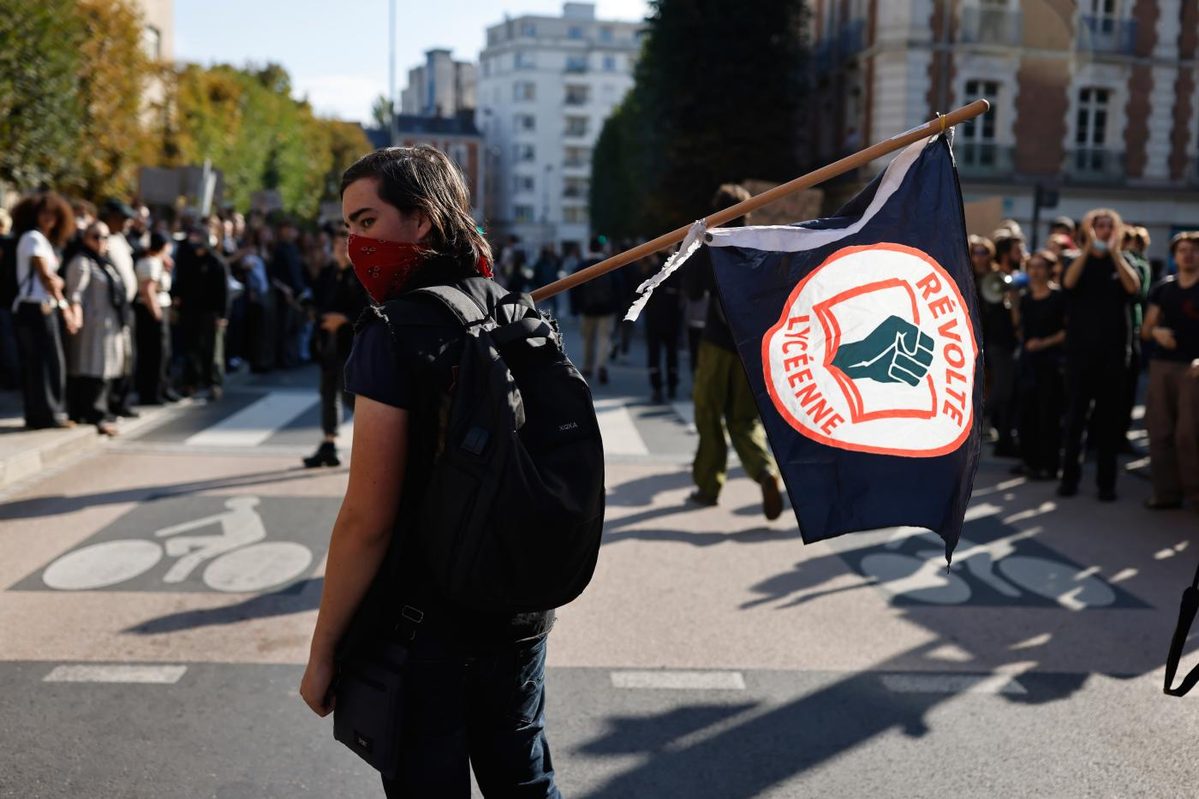 Francia, nuove proteste: Lecornu sospende le lezioni nei licei fino a venerdì Francia, nuove proteste: Lecornu sospende le lezioni nei licei fino a venerdì