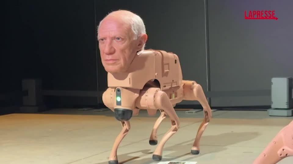 Torino, alla Wave by Vento 2026 cani robot dalle sembianze di artisti famosi
