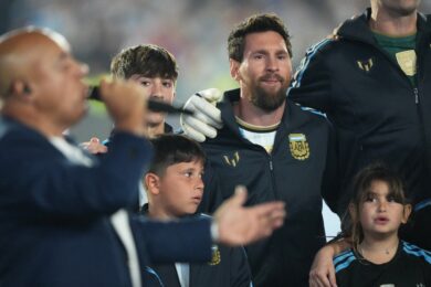 Lionel Messi allo stadio di Buenos Aires durante la partita amichevole tra Argentina e Benin, che segna la sua ultima apparizione con la nazionale della Selección (AP/Photo/Gustavo Garello)
