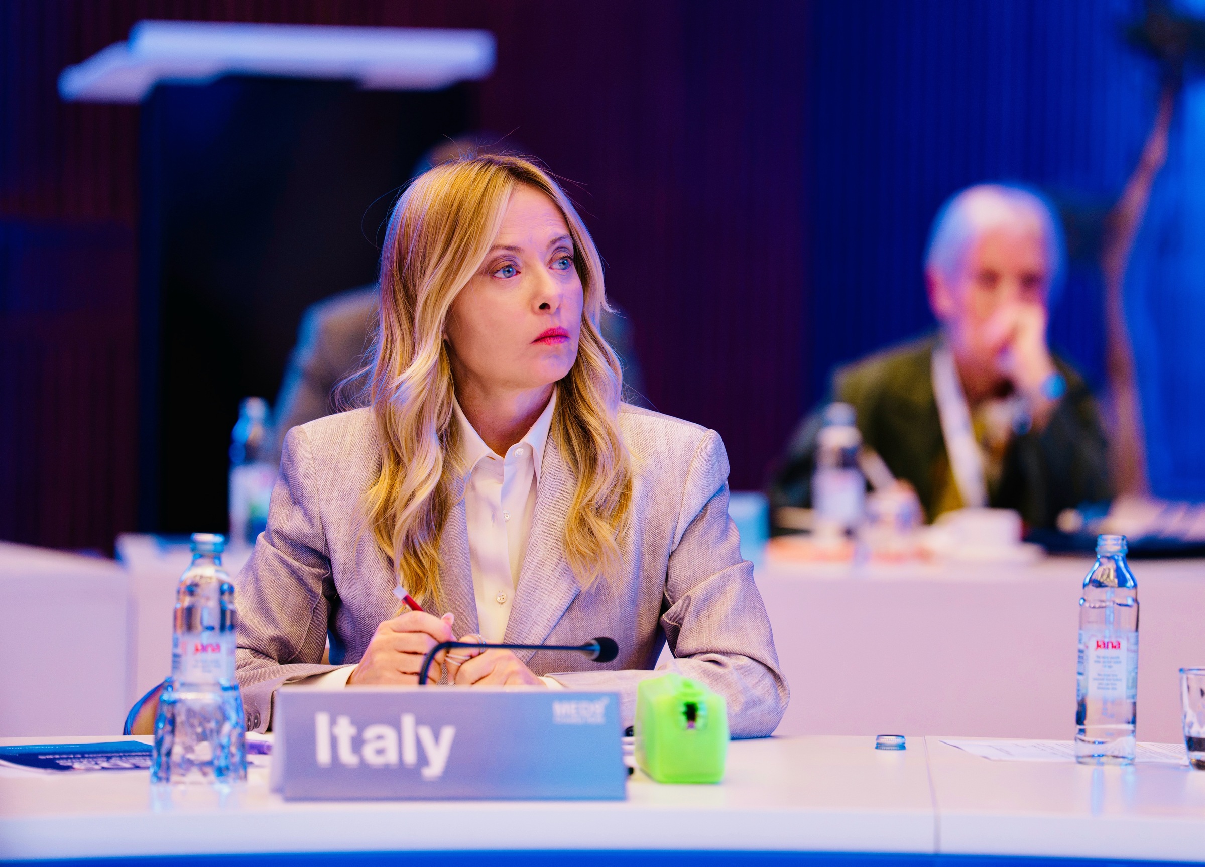Carburanti, Meloni: “Pronti a intervenire di nuovo con le accise mobili”