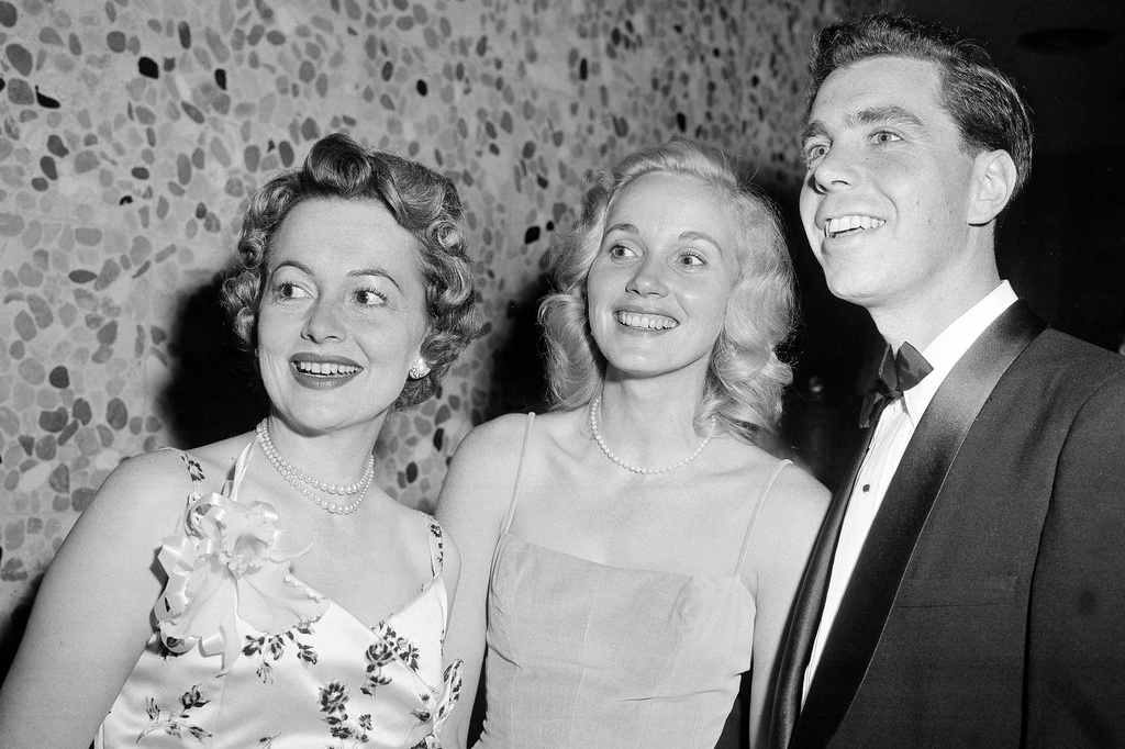 È morta Eva Marie Saint, la star di ‘Intrigo internazionale’ aveva 102 anni È morta Eva Marie Saint, la star di ‘Intrigo internazionale’ aveva 102 anni
