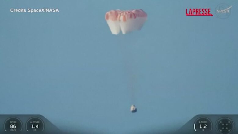 Spazio, rientrati sulla Terra gli astronauti missione Crew-12