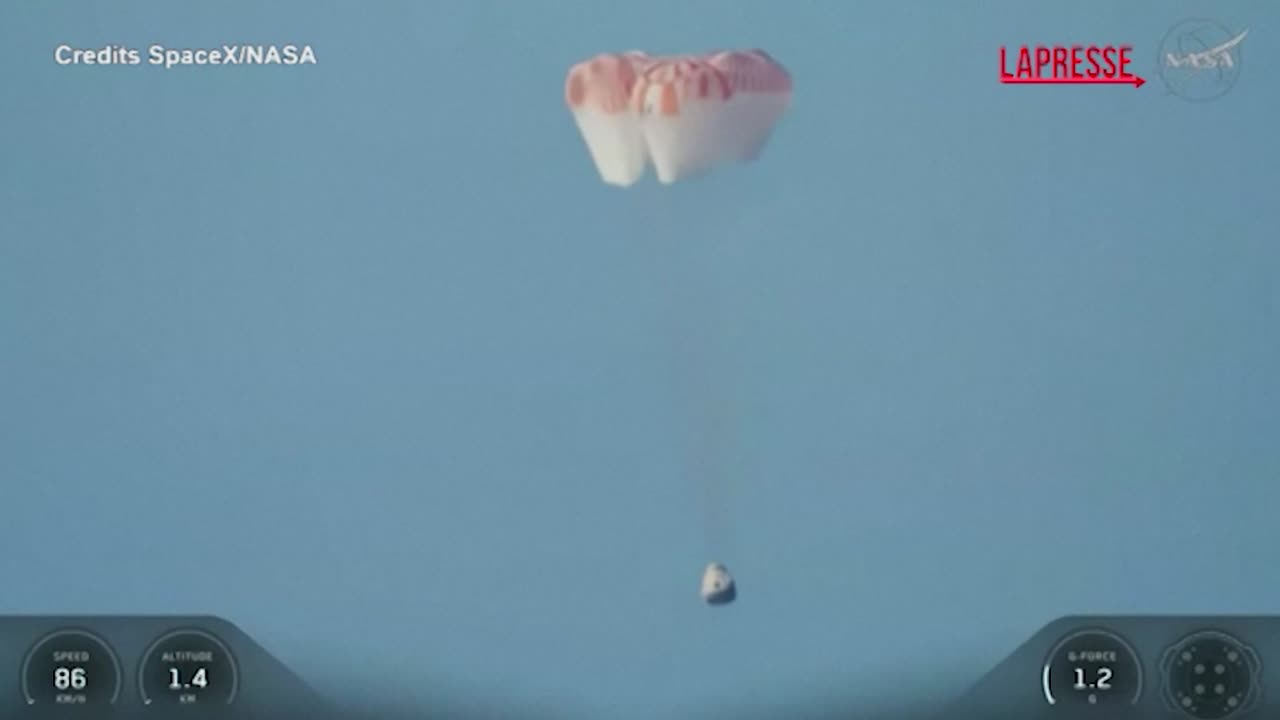 spazio rientrati sulla terra gli astronauti missione crew 12 da Lapresse.it spazio rientrati sulla terra gli astronauti missione crew 12
