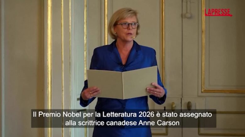 Nobel per la Letteratura ad Anne Carson, l'annuncio a Stoccolma