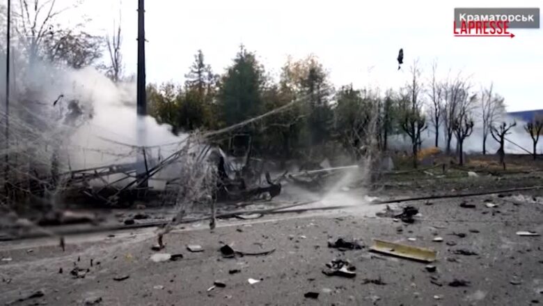 Ucraina, 33 morti dopo attacco russo su due autobus a Kramatorsk