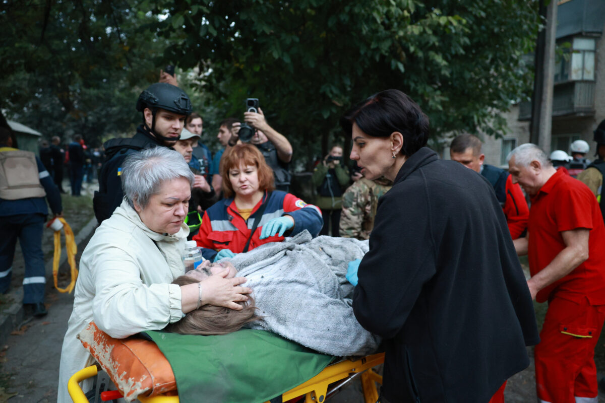 Galleria foto 'Ucraina, attacco aereo russo a Zaporizhzhia: almeno 15 morti' - foto 4