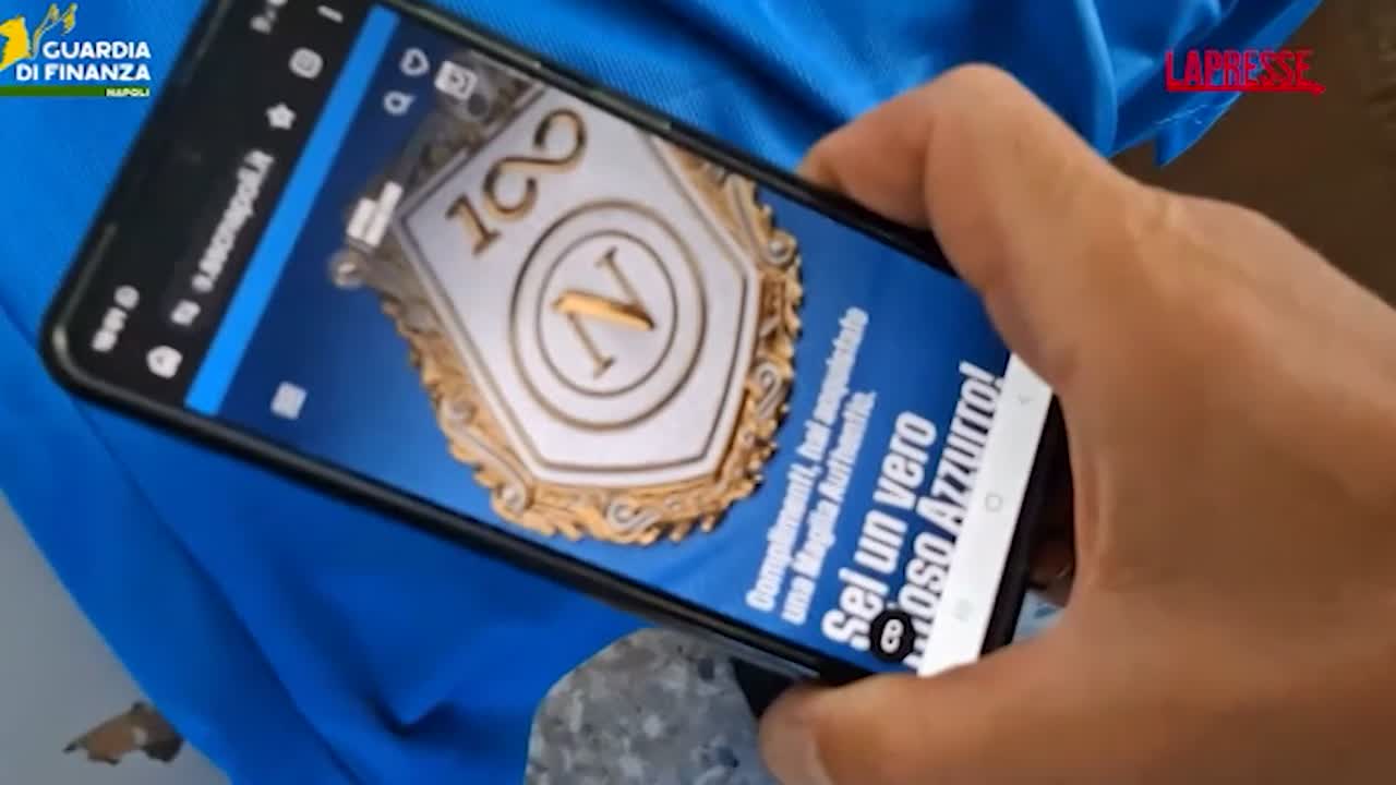 vendeva su tiktok maglie del napoli contraffatte sequestrati oltre 2300 articoli da Lapresse.it vendeva su tiktok maglie del napoli contraffatte sequestrati oltre 2300 articoli