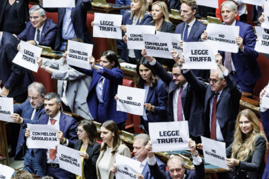 Legge elettorale, Mattarella promulga lo Stabilicum. Ipotesi voto anticipato: stop di Lega e FI