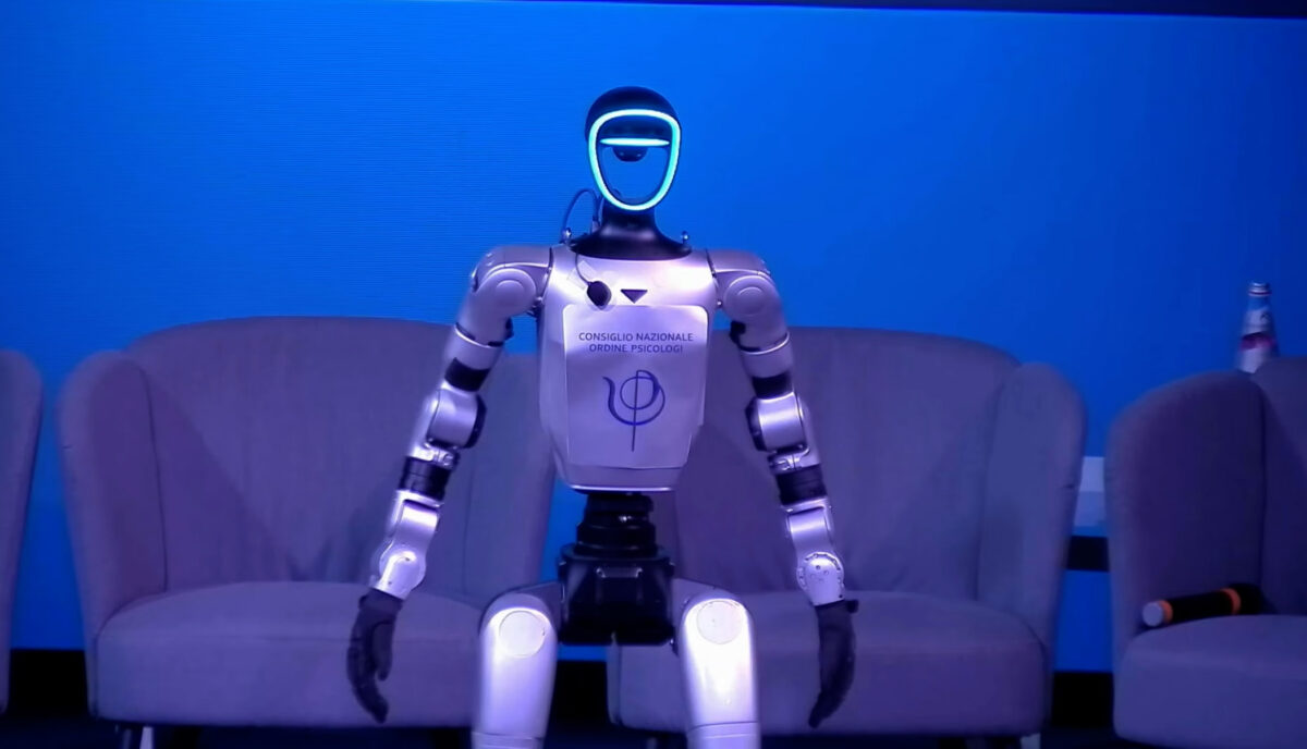 giornata nazionale della psicologia ad aprirla 232 un robot umanoide non ho traumi infantili non sono mai stato bambino da Lapresse.it giornata nazionale della psicologia ad aprirla 232 un robot umanoide non ho traumi infantili non sono mai stato bambino
