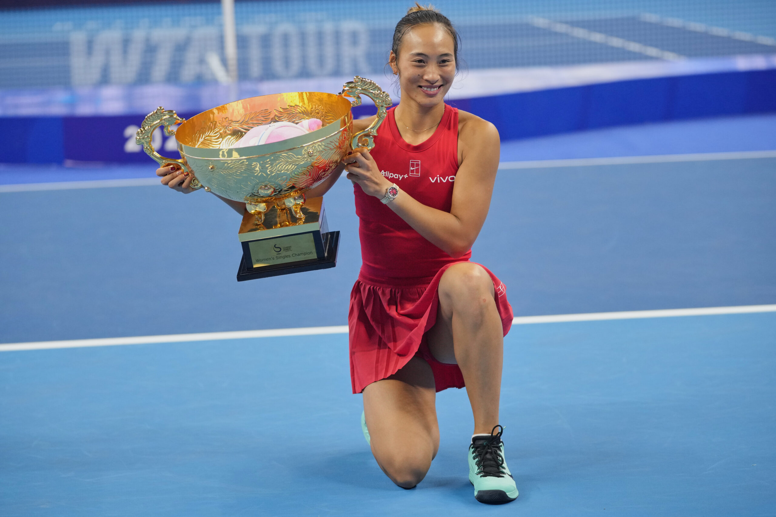 Tennis, Zheng Qinwen vince il China Open di Pechino Tennis, Zheng Qinwen vince il China Open di Pechino
