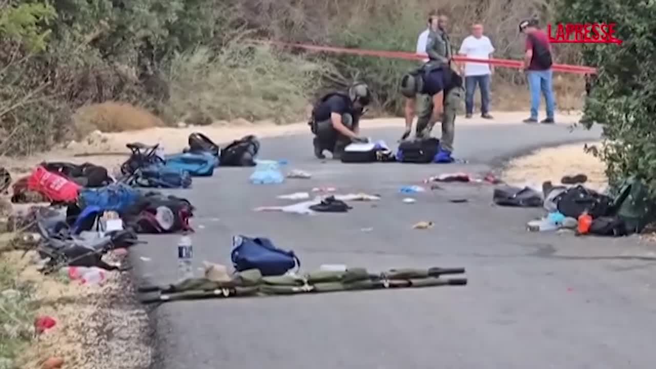 israele esplosione durante gita di studenti al confine con il libano un morto e 19 feriti da Lapresse.it israele esplosione durante gita di studenti al confine con il libano un morto e 19 feriti