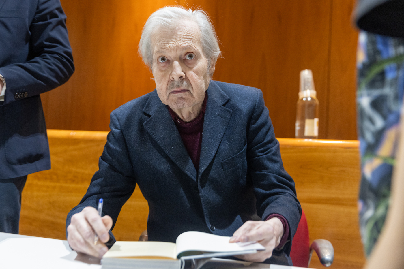 Vittorio Sgarbi ricoverato, la famiglia: “Notizie infondate sulla sua salute” Vittorio Sgarbi ricoverato, la famiglia: “Notizie infondate sulla sua salute”