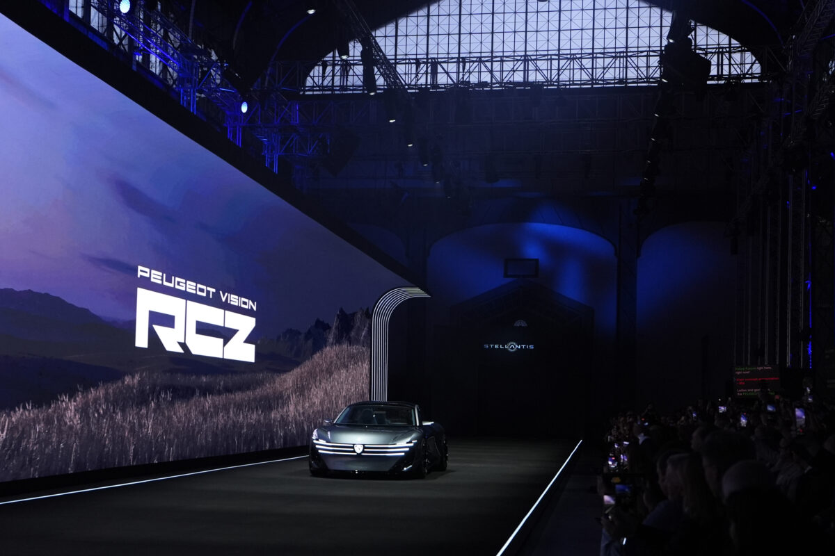 Galleria foto 'Stellantis, svelate 6 concept car alla vigilia del Salone dell’Auto di Parigi 2026' - foto 10