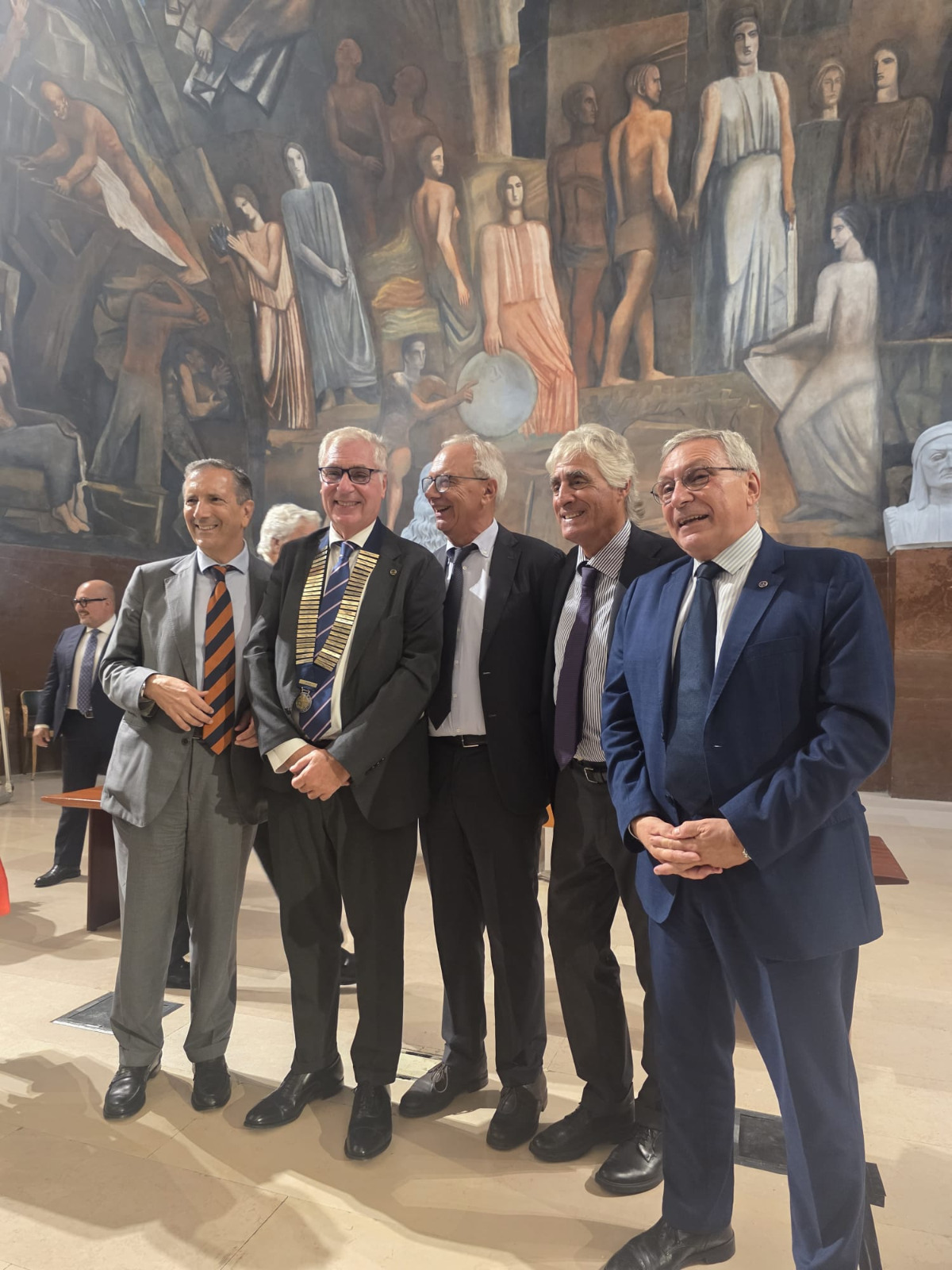 Chirurghi over 60 e giovani in fuga, 1/10 interventi a rischio fra 5 anni Chirurghi over 60 e giovani in fuga, 1/10 interventi a rischio fra 5 anni