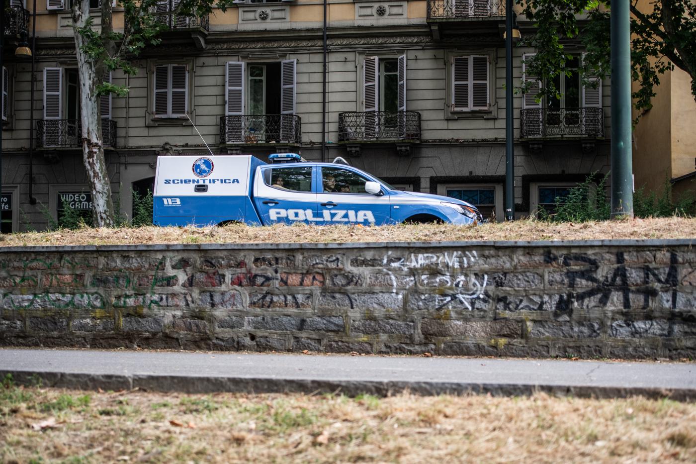 modena marito e moglie morti in casa corpi decapitati da Lapresse.it modena marito e moglie morti in casa corpi decapitati