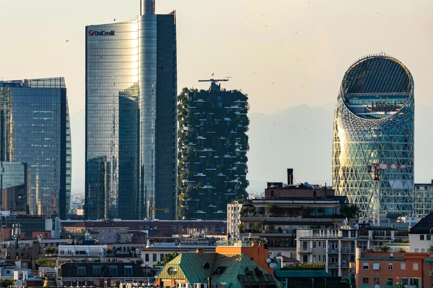 unicredit via libera dalla bce per acquisire il controllo di commerzbank da Lapresse.it unicredit via libera dalla bce per acquisire il controllo di commerzbank