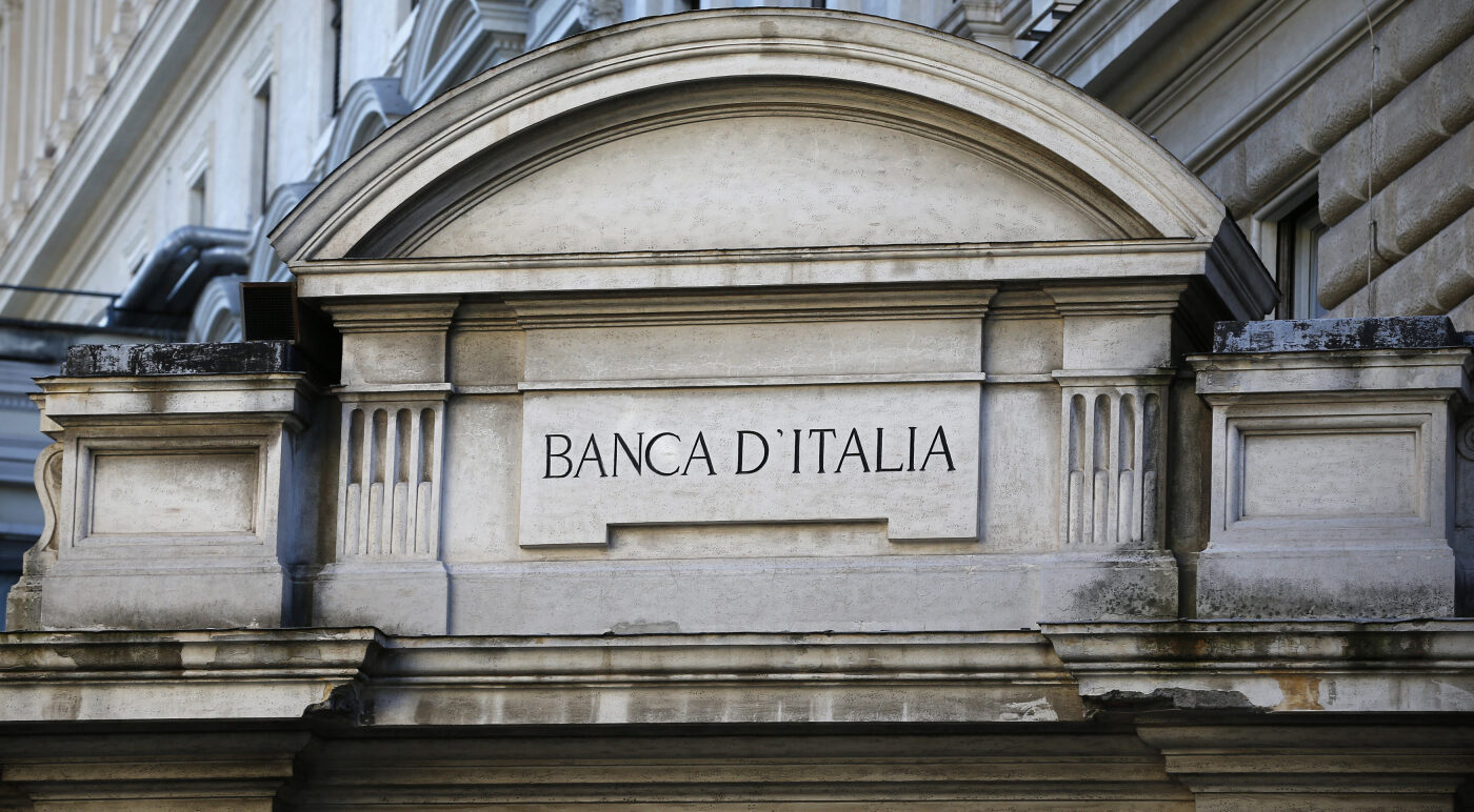 debito pubblico ad agosto calo a 32008 miliardi entrate tributarie in crescita del 25 da Lapresse.it debito pubblico ad agosto calo a 32008 miliardi entrate tributarie in crescita del 25