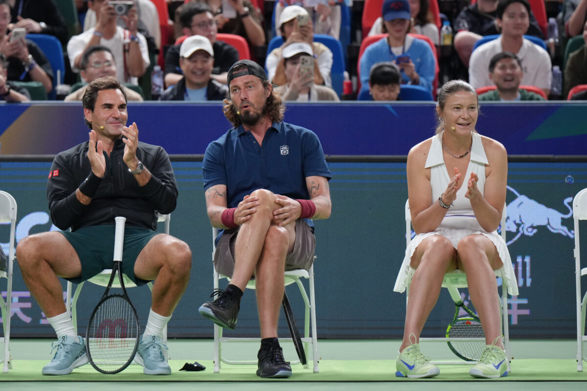 Galleria foto 'Roger and Friends Celebrity Doubles Match al Shanghai Masters' - foto 7