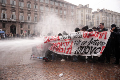 Manifestazione degli studenti contro riforma scuola - le immagini da Milano (Foto Marco Ottico/Lapresse)