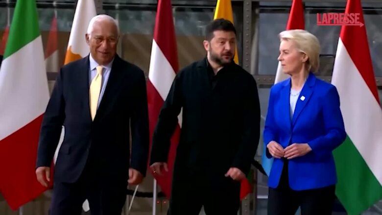 Ucraina, Zelensky a Bruxelles con Costa e Von Der Leyen: "Grato per sostegno Ue, veri leader"