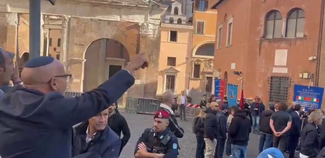 roma la comunit224 ebraica contesta l8217anpi al ricordo del rastrellamento del ghetto da Lapresse.it roma la comunit224 ebraica contesta l8217anpi al ricordo del rastrellamento del ghetto